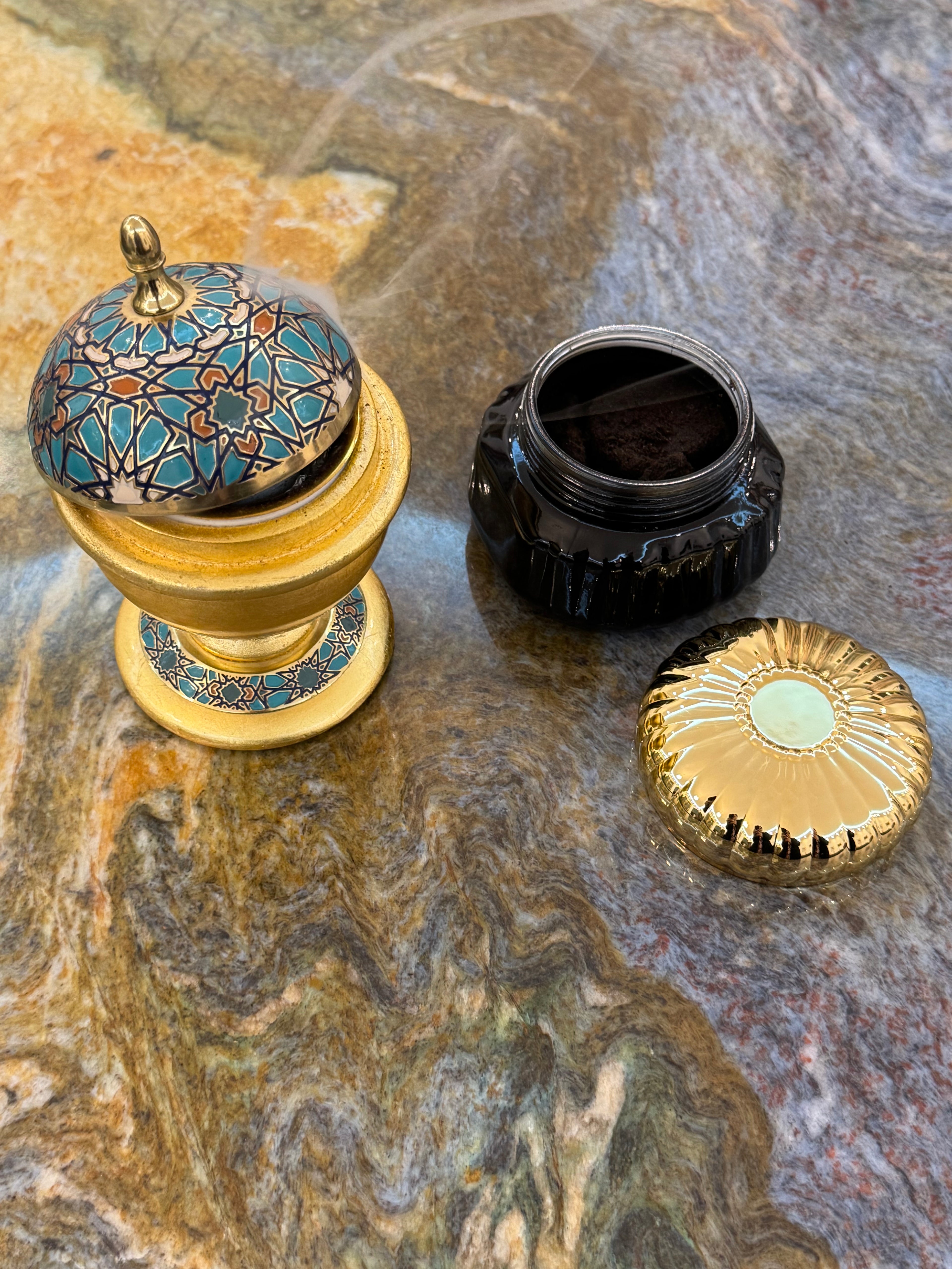 09 Bukhour