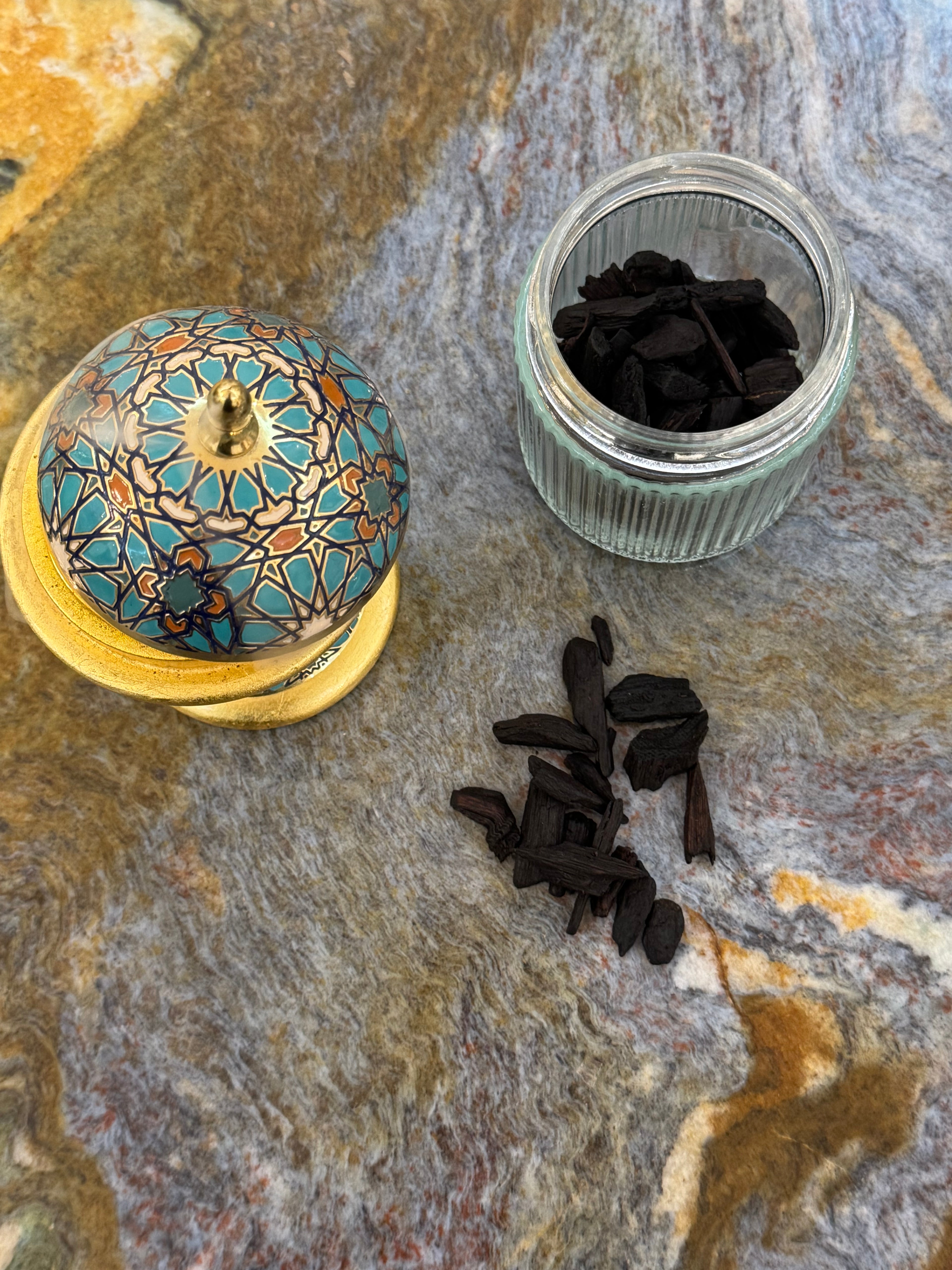 Oud Eissa (oiled) عود عيسى (معطر)